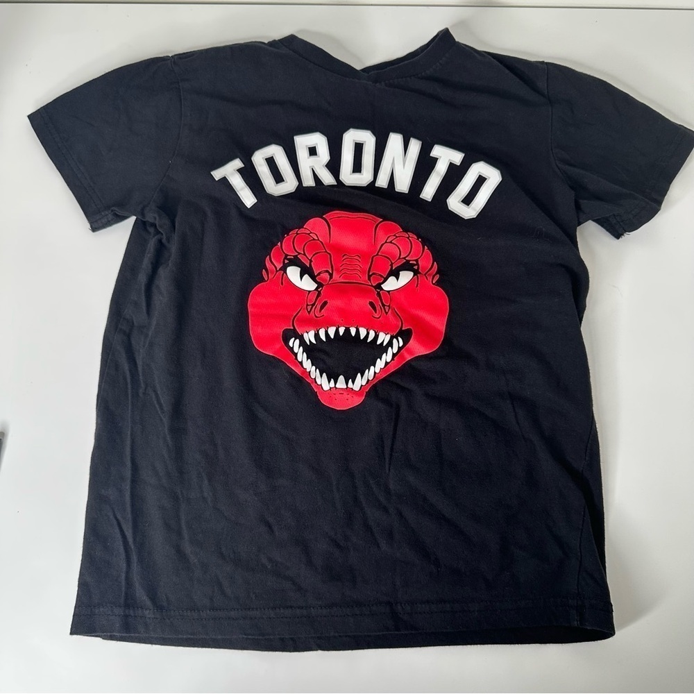 Bundle of two Toronto kids t shirts size 7/8